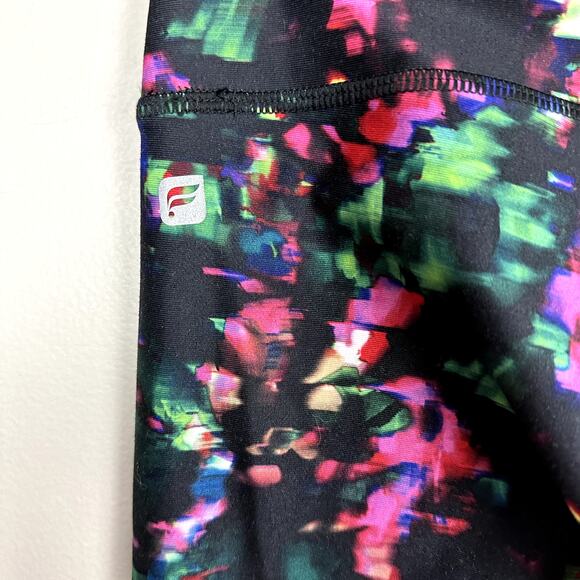 Fabletics Salar Capri Chroma Leggings XS Extra Small - Picture 7 of 10